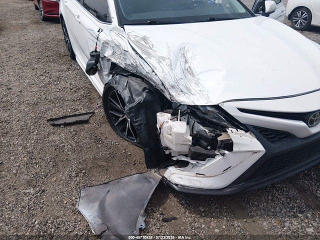 2021 TOYOTA CAMRY SE 6