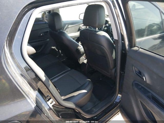 2019 CHEVROLET TRAX LT 8