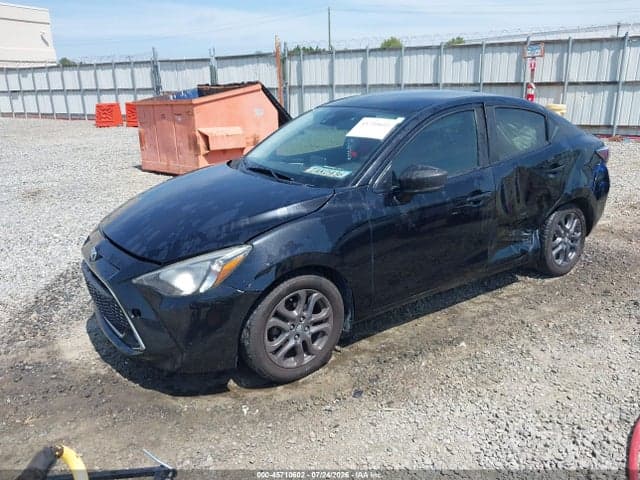 2020 TOYOTA YARIS LE 2