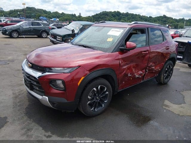 2022 CHEVROLET TRAILBLAZER AWD LT 2