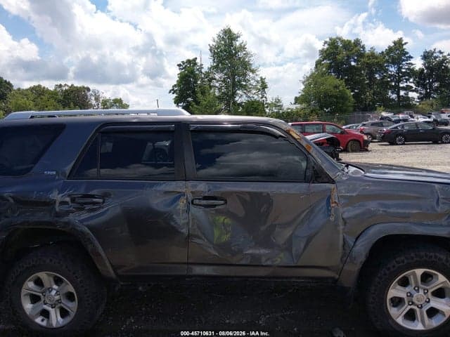 2018 TOYOTA 4RUNNER SR5 13