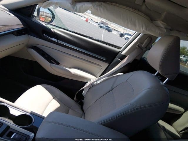 2021 NISSAN ALTIMA SL FWD 5