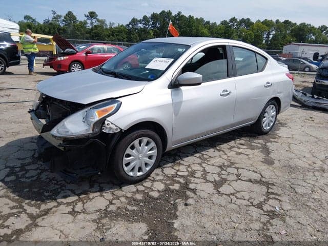 2019 NISSAN VERSA 1.6 SV 2