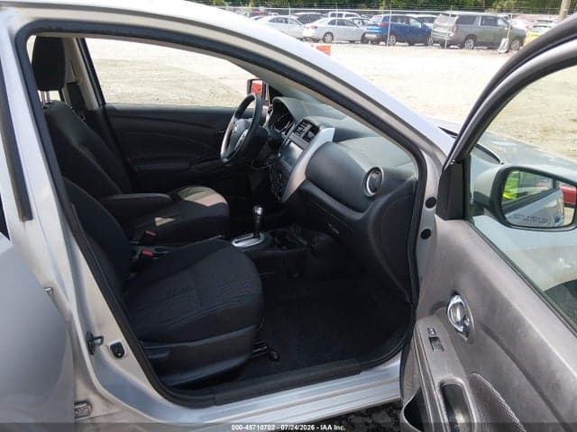 2019 NISSAN VERSA 1.6 SV 5
