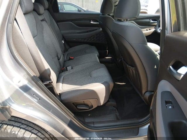 2020 HYUNDAI SANTA FE SE 8