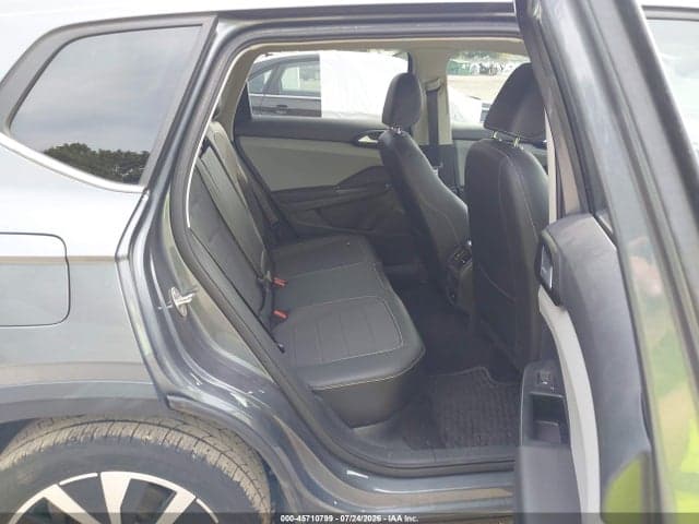 2023 VOLKSWAGEN TAOS 1.5T SE 8