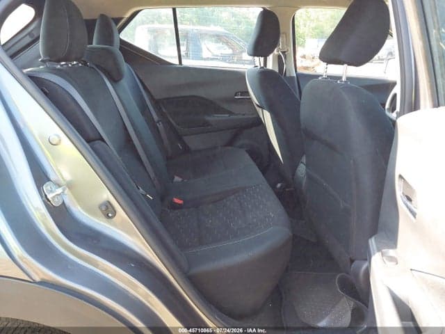2024 NISSAN KICKS SV XTRONIC CVT 8