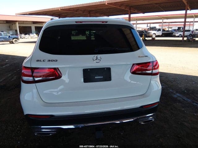 2018 MERCEDES-BENZ GLC 300 4MATIC 17
