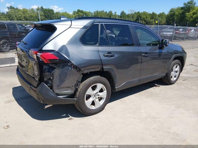 2019 TOYOTA RAV4 XLE 4