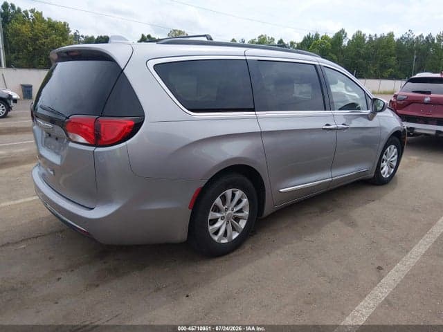 2017 CHRYSLER PACIFICA TOURING-L 4