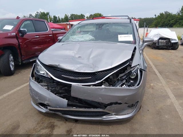 2017 CHRYSLER PACIFICA TOURING-L 6