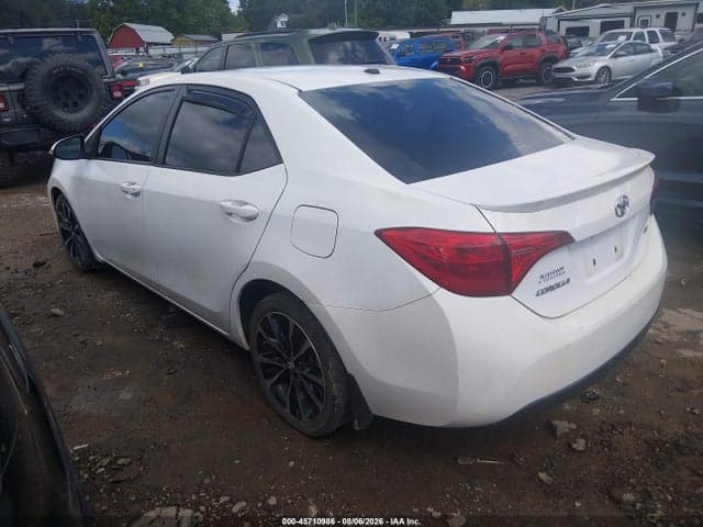 2018 TOYOTA COROLLA SE 3