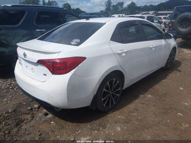 2018 TOYOTA COROLLA SE 4