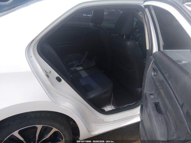 2018 TOYOTA COROLLA SE 8