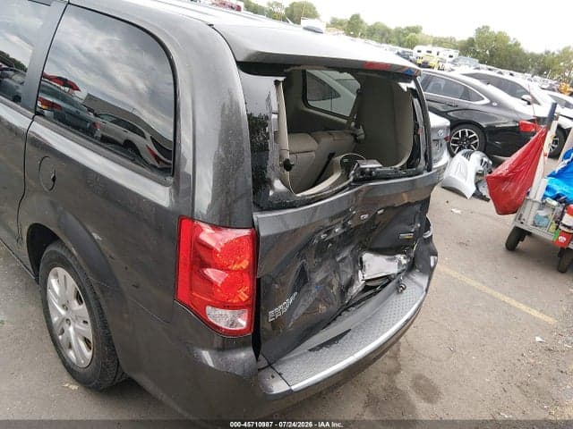 2019 DODGE GRAND CARAVAN SE 6