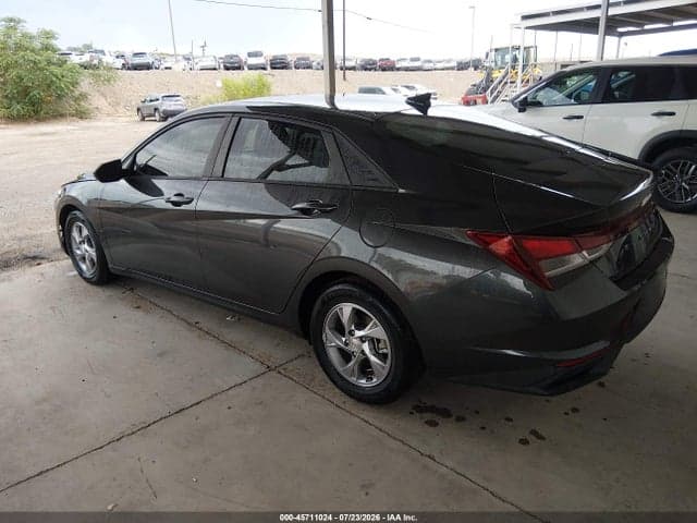 2021 HYUNDAI ELANTRA SE 3