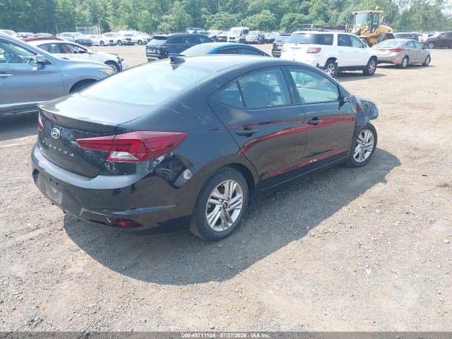 2020 HYUNDAI ELANTRA SEL 4