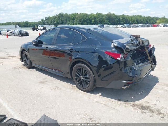 2026 TOYOTA CAMRY SE 3
