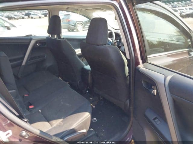2017 TOYOTA RAV4 XLE 8