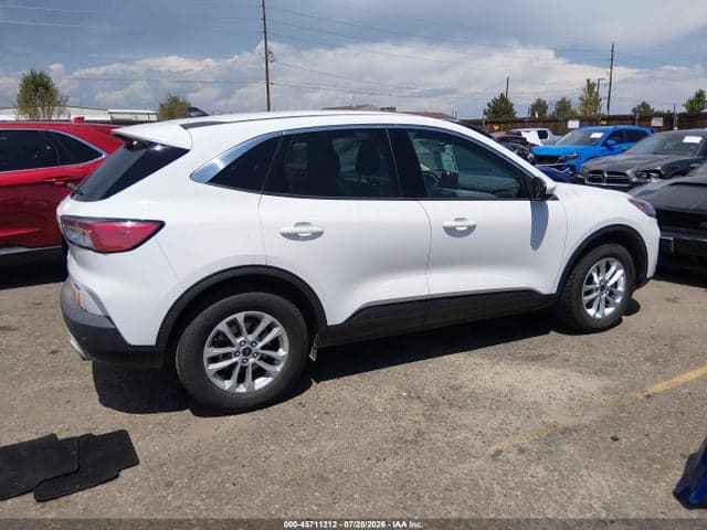2020 FORD ESCAPE SE 4