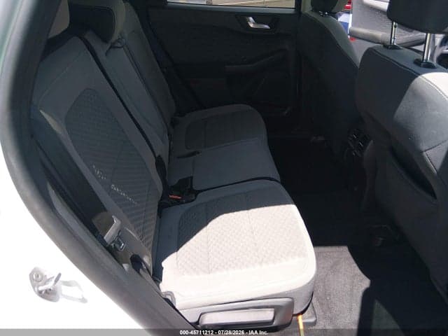 2020 FORD ESCAPE SE 8