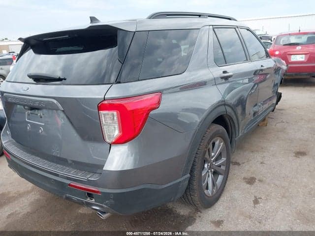2022 FORD EXPLORER XLT 4