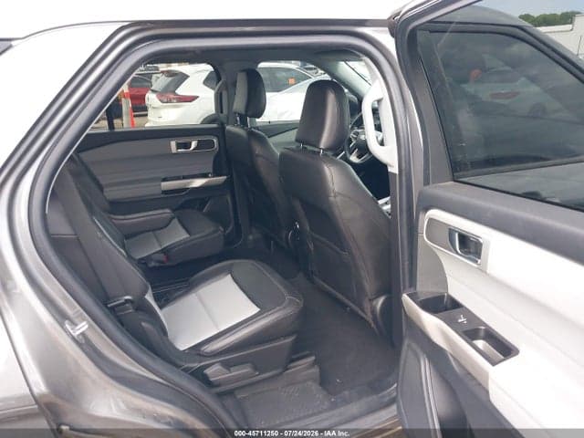 2022 FORD EXPLORER XLT 8