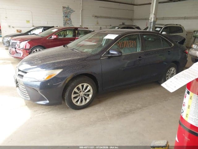 2017 TOYOTA CAMRY LE 2