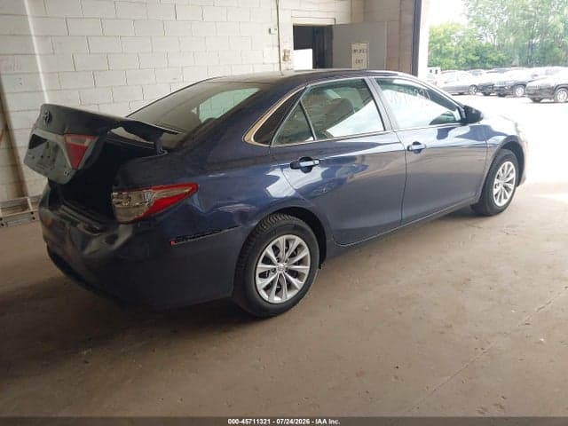 2017 TOYOTA CAMRY LE 4