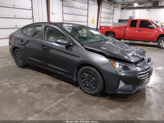 2020 HYUNDAI ELANTRA SE 1