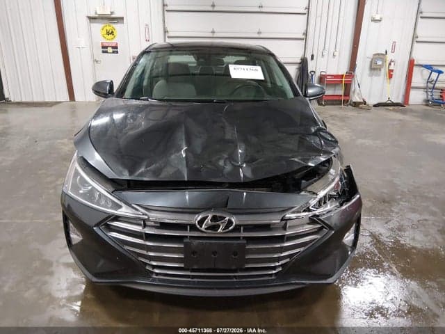 2020 HYUNDAI ELANTRA SE 12