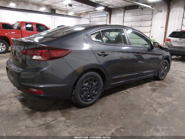 2020 HYUNDAI ELANTRA SE 4