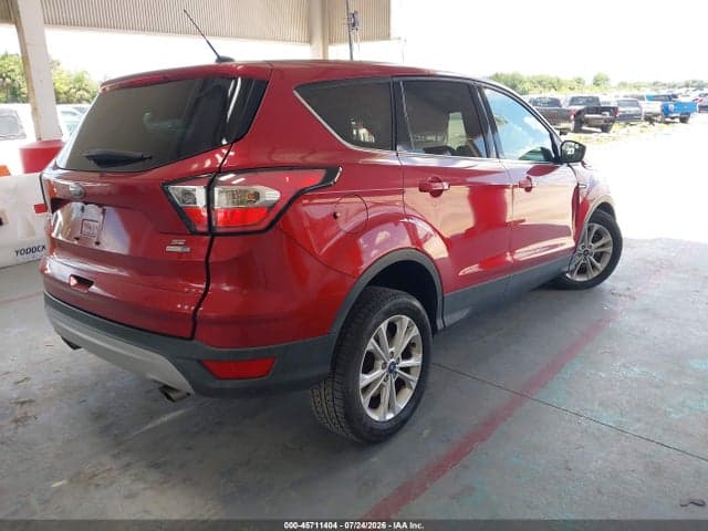 2017 FORD ESCAPE SE 4