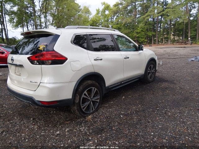2017 NISSAN ROGUE SL 4
