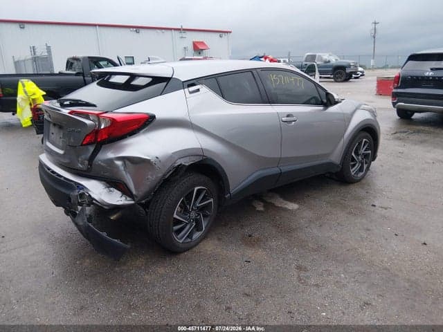 2020 TOYOTA C-HR LIMITED 4