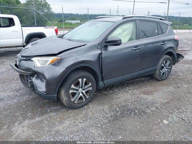 2018 TOYOTA RAV4 LE 2