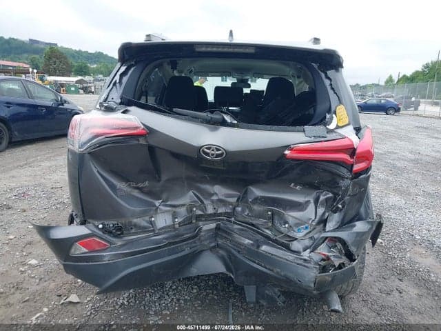 2018 TOYOTA RAV4 LE 6
