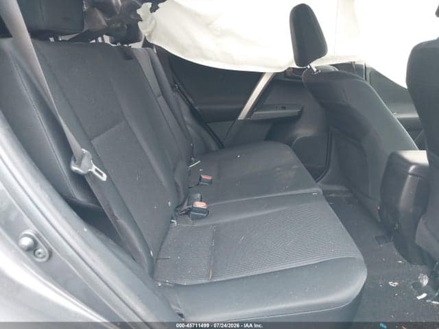 2018 TOYOTA RAV4 LE 8