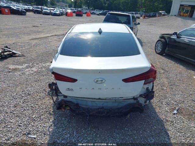2020 HYUNDAI ELANTRA SEL 17