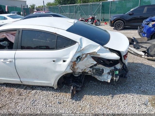 2020 HYUNDAI ELANTRA SEL 6