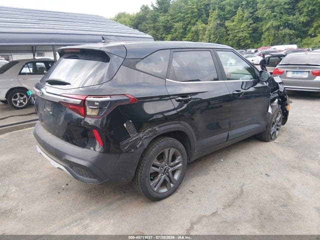 2021 KIA SELTOS LX 4