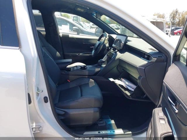 2023 TOYOTA VENZA XLE 5