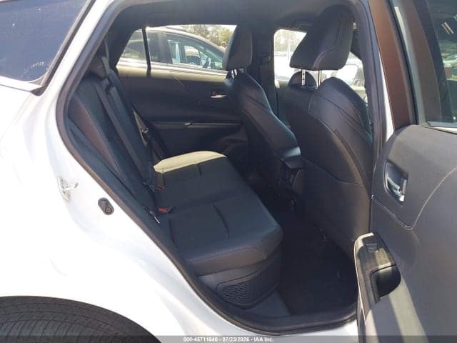 2023 TOYOTA VENZA XLE 8