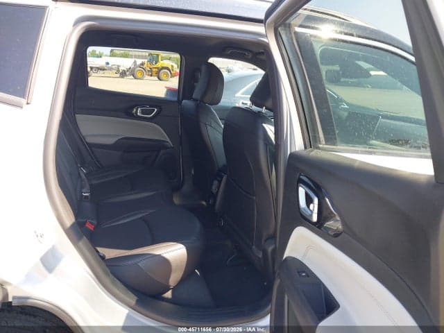 2024 JEEP COMPASS LIMITED 4X4 8