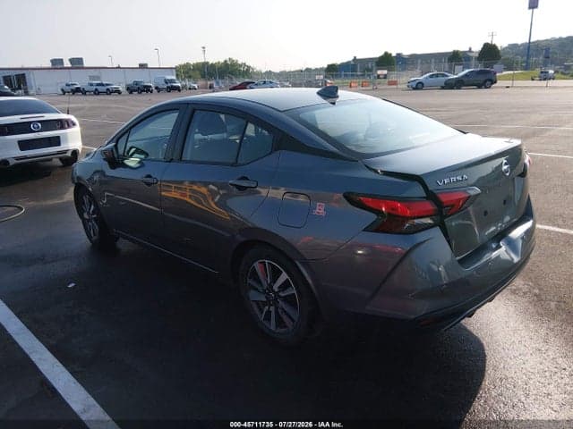 2021 NISSAN VERSA SV XTRONIC CVT 3