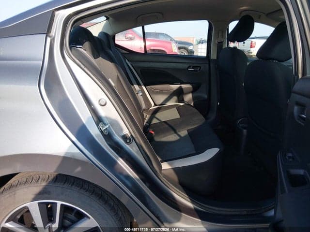 2021 NISSAN VERSA SV XTRONIC CVT 8