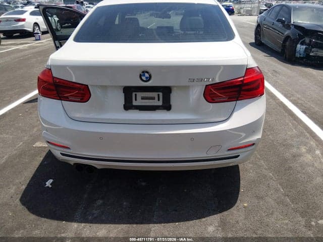 2017 BMW 3 SERIES 330I 16