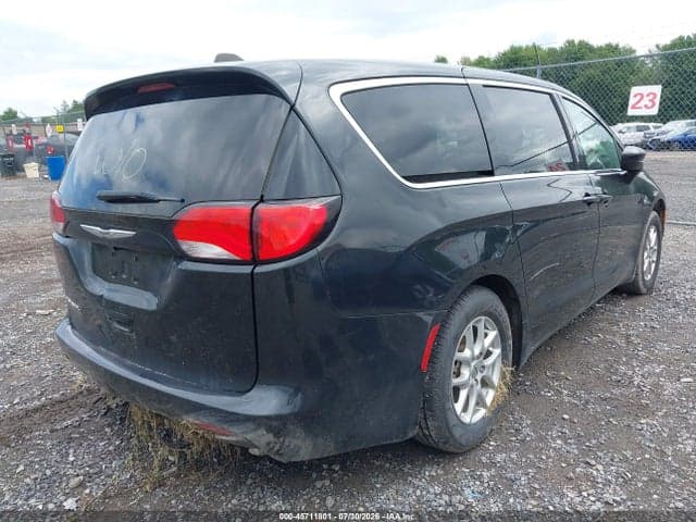 2023 CHRYSLER VOYAGER LX 4