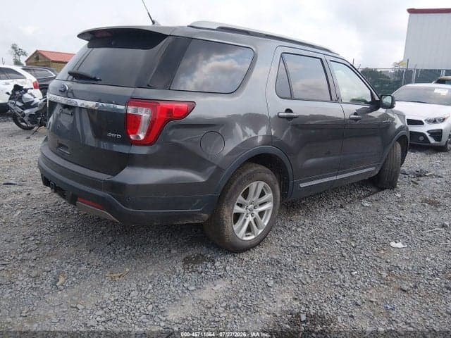 2019 FORD EXPLORER XLT 4