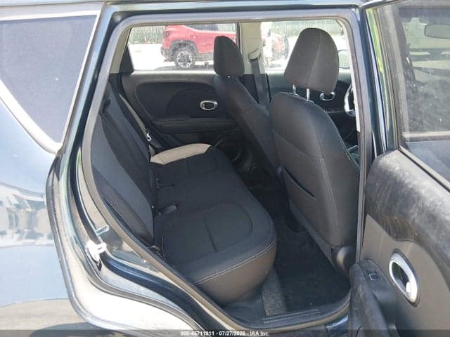 2018 KIA SOUL + 8